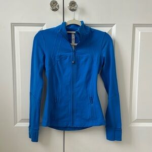 Lululemon size 4 poolside (blue) align jacket